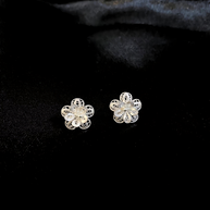 Rosenohrstecker aus 925er Sterlingsilber mit filigranem Muster