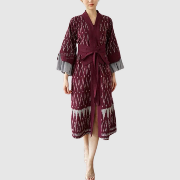 Sabel Kimono Woven Fabric side view – plain woven texture with timeless design | jajoo.de
