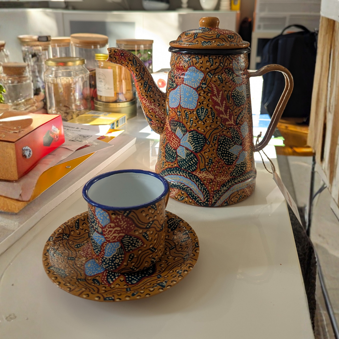 Harmony of Java Batik Tea Set