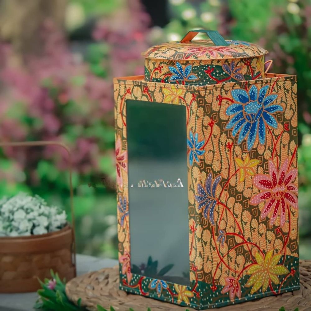 Pusaka Batik-Dose — Handbemaltes Erbstück aus Yogyakarta