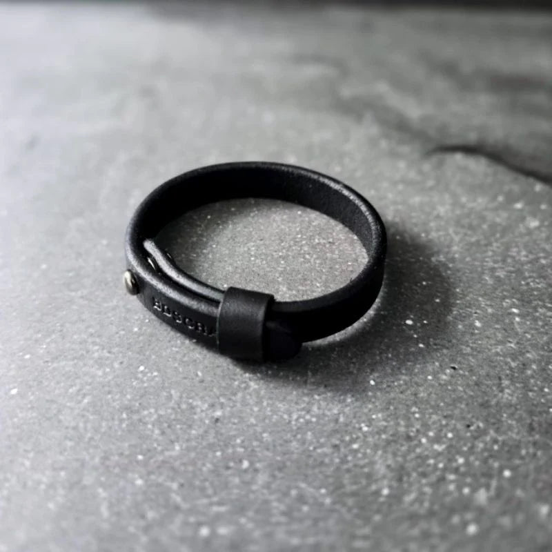 Vollleder-Armband – Handgefertigtes Indonesisches Accessoire, Minimalistischer Nachhaltiger Schmuck