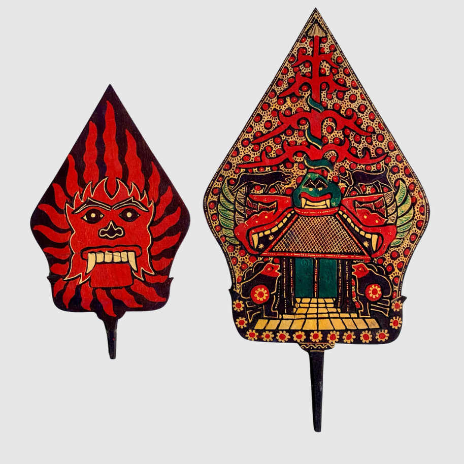 Gunungan Wayang Holzschnitzerei – Javanisches Schattenspiel-Symbol als Wandkunst, Kulturelle Wohnraumdekoration