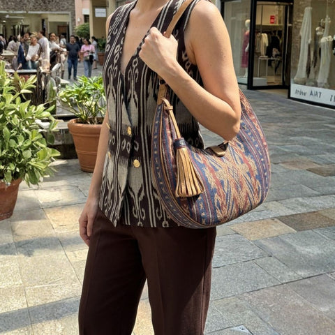 Azzura — Handgewebte Indigo-Tasche