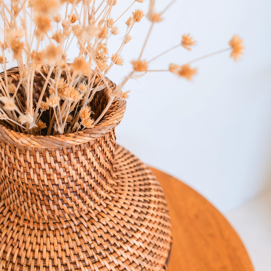Kamari Rattan Vase – Brown