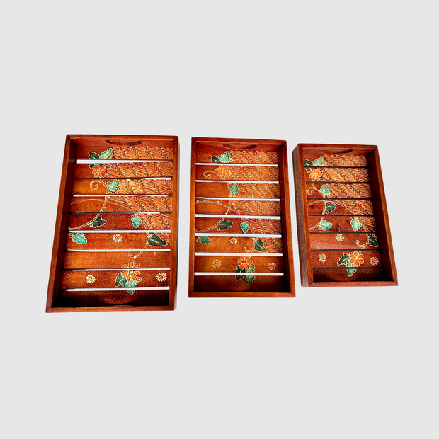Sela Tray