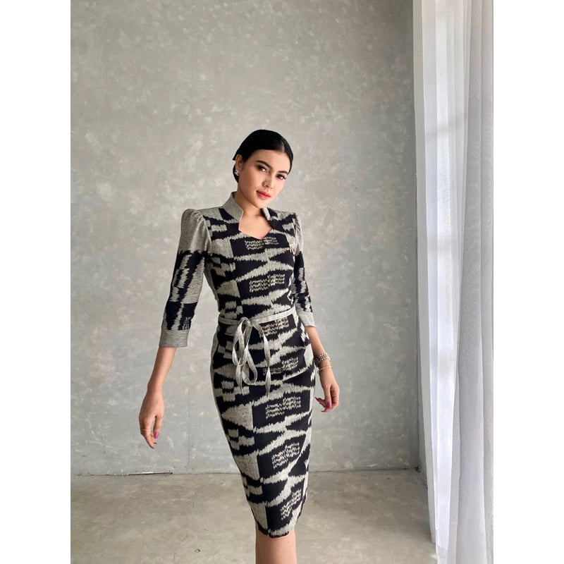Claudia Tenun Kleid