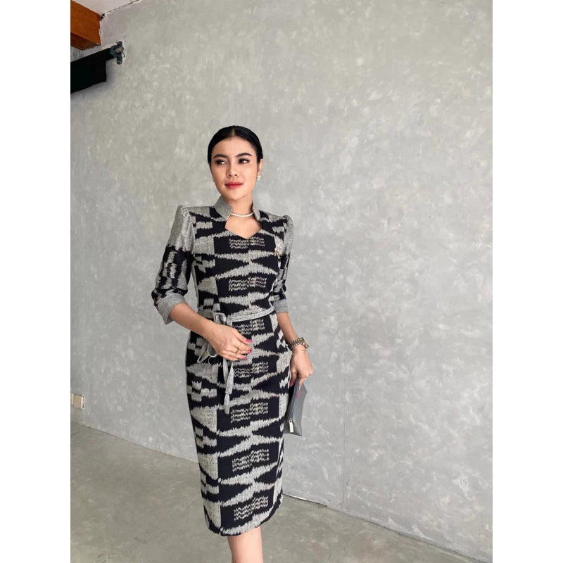 Claudia Tenun Kleid