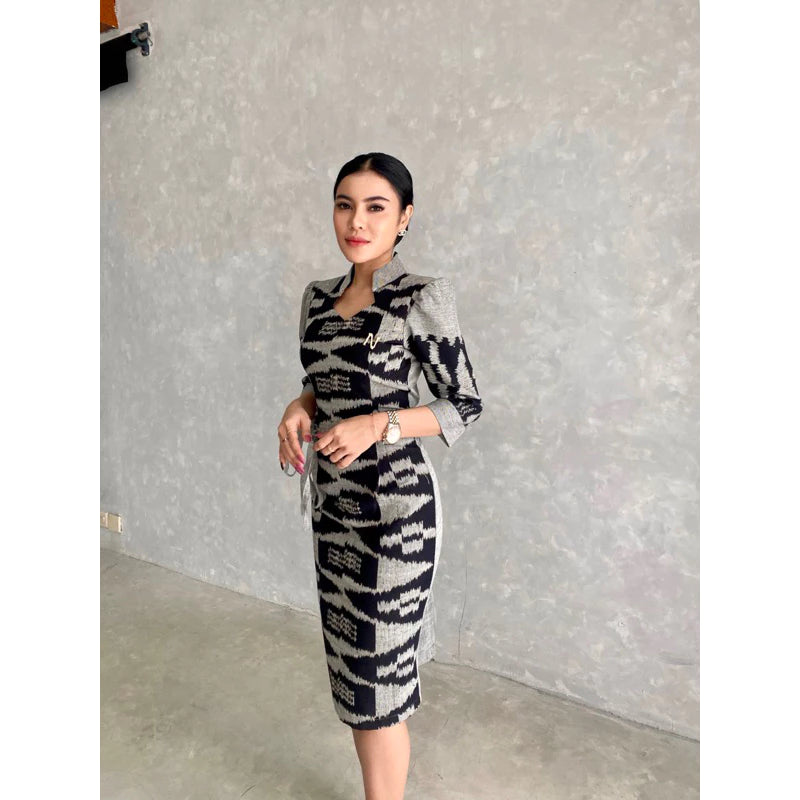 Claudia Tenun Kleid