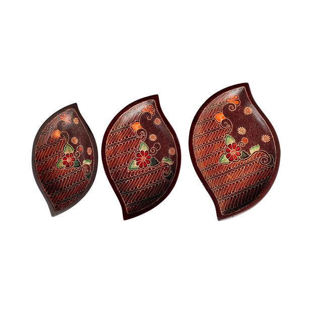 Hand-carved teak leaf-shaped serving plates from Central Java, Indonesia