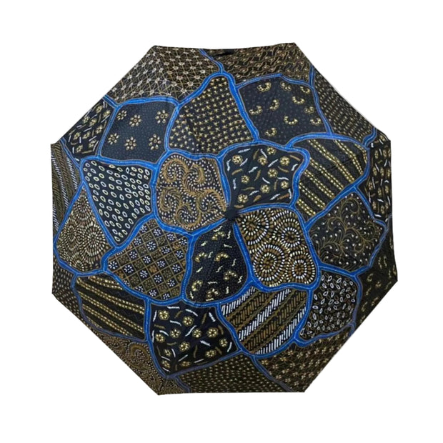 Payung Lukis hand-painted batik umbrella – Sekar Jagad patchwork motif with royal-blue contours