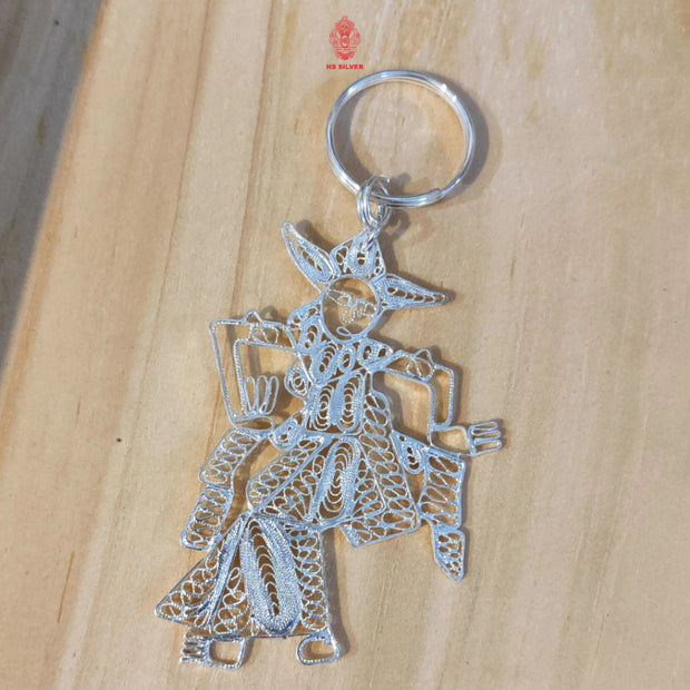 Versilberter handgefertigter Wayang-Schlüsselanhänger als Souvenir